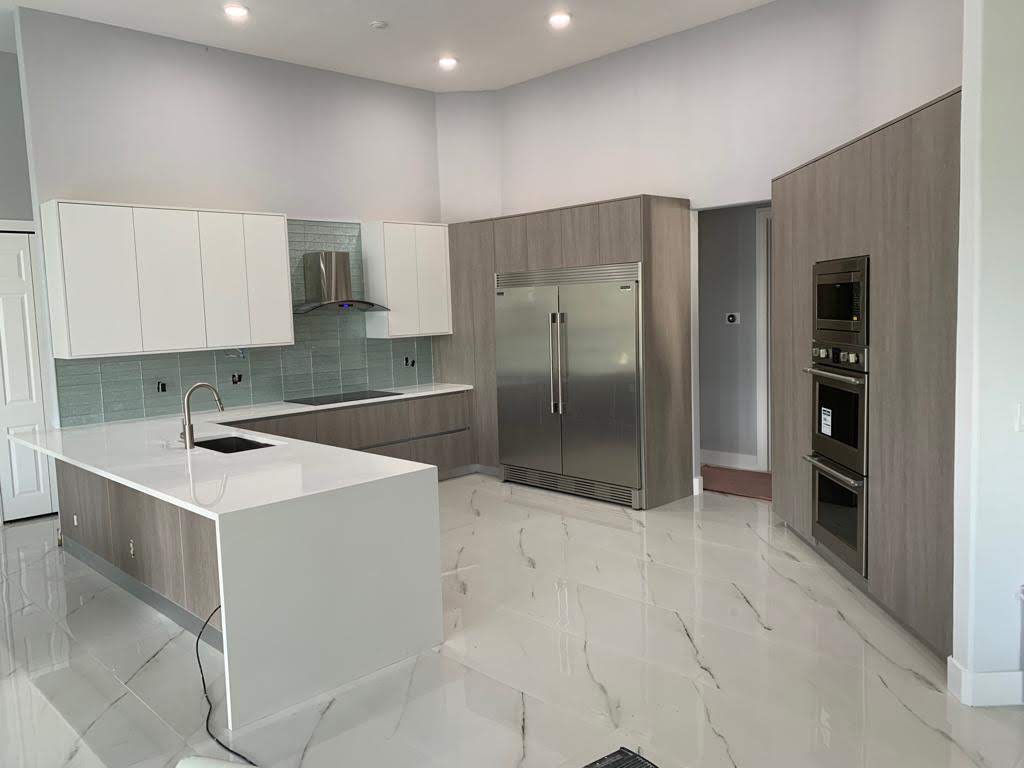 Premium Kitchen Features